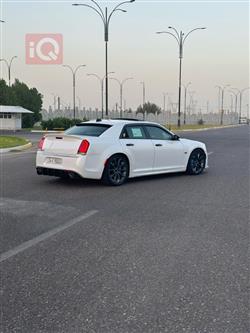 کرایسلەر 300